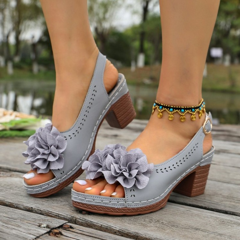 Vintage Fashion Heels - ヴィンテージフラワーデコレーションピープトゥサンダル レディース 夏 2026 プラットフォーム 厚底ハイヒール