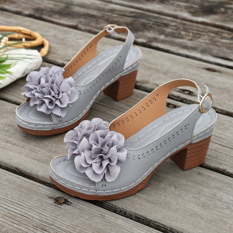ヴィンテージフラワーデコレーションピープトゥサンダル レディ - Vintage Fashion Heels のレビューと価格