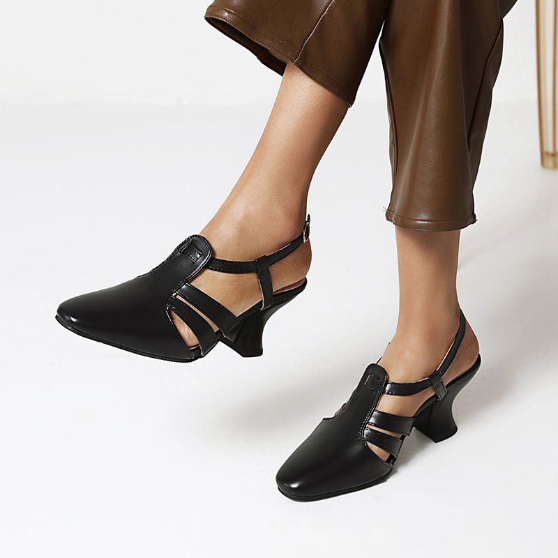 SIMLOVEYO 2025 ファッションデイリーサンダル  - Vintage Fashion Heels のレビューと価格