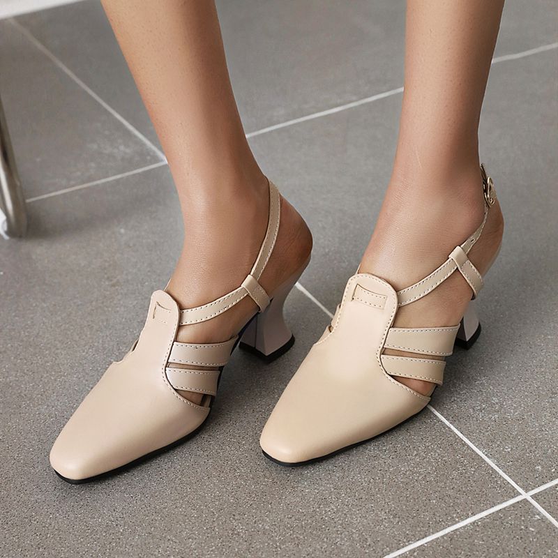 SIMLOVEYO 2025 ファッションデイリーサンダル  - Vintage Fashion Heels のレビューと価格