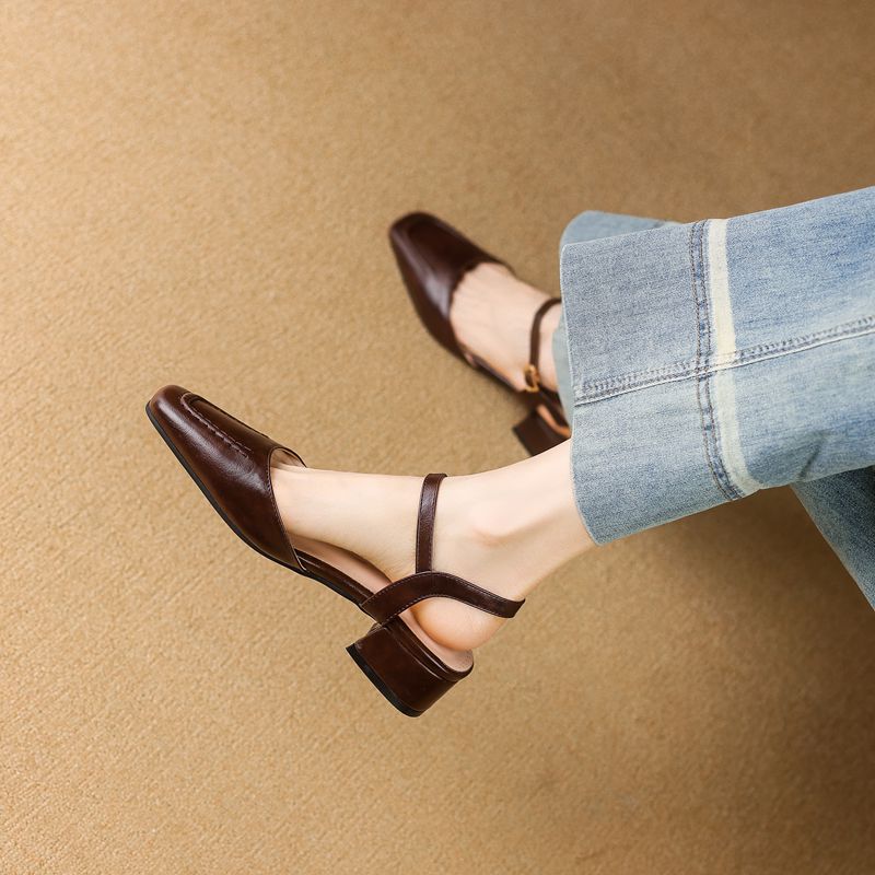 Girseaby 2025 女性のサンダルスクエアトゥ太いヒ - Vintage Fashion Heels のレビューと価格