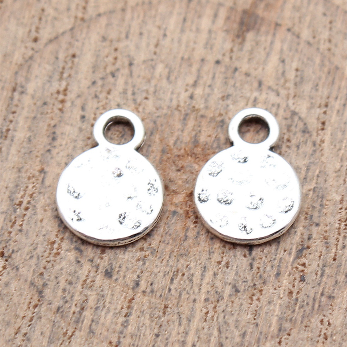 WYSIWYG 40個 11x8mm 3色 アンティークブロ - Vintage Fashion Blog のレビューと価格